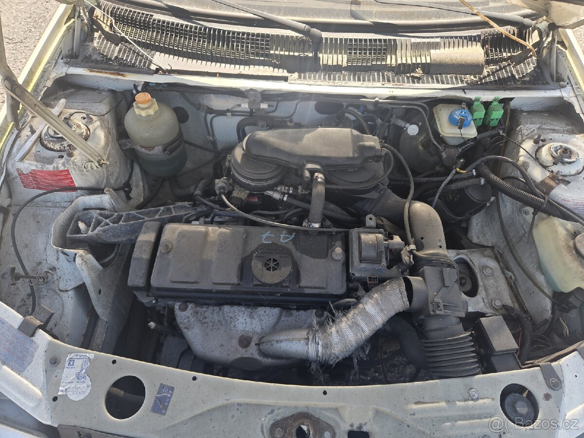 Peugeot 205 - 11