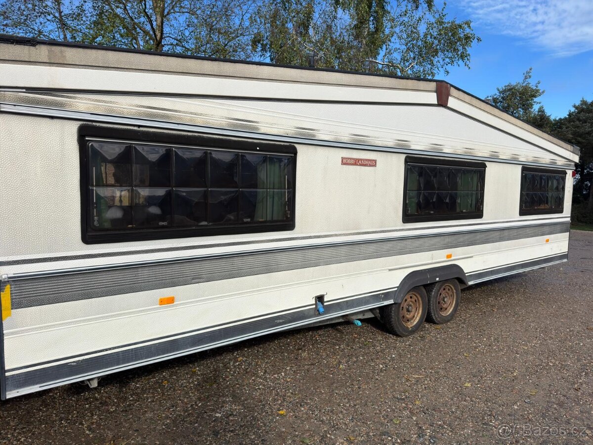 Dlouhodobě pronajmu celoroční karavan s pozemkem - 11