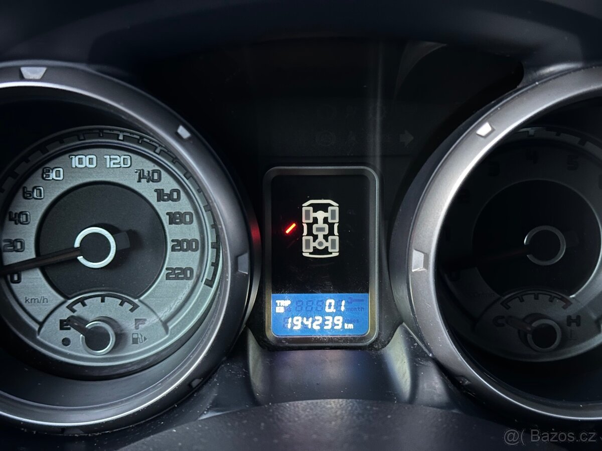 PRODÁM MISTUBISHI PAJERO - 11