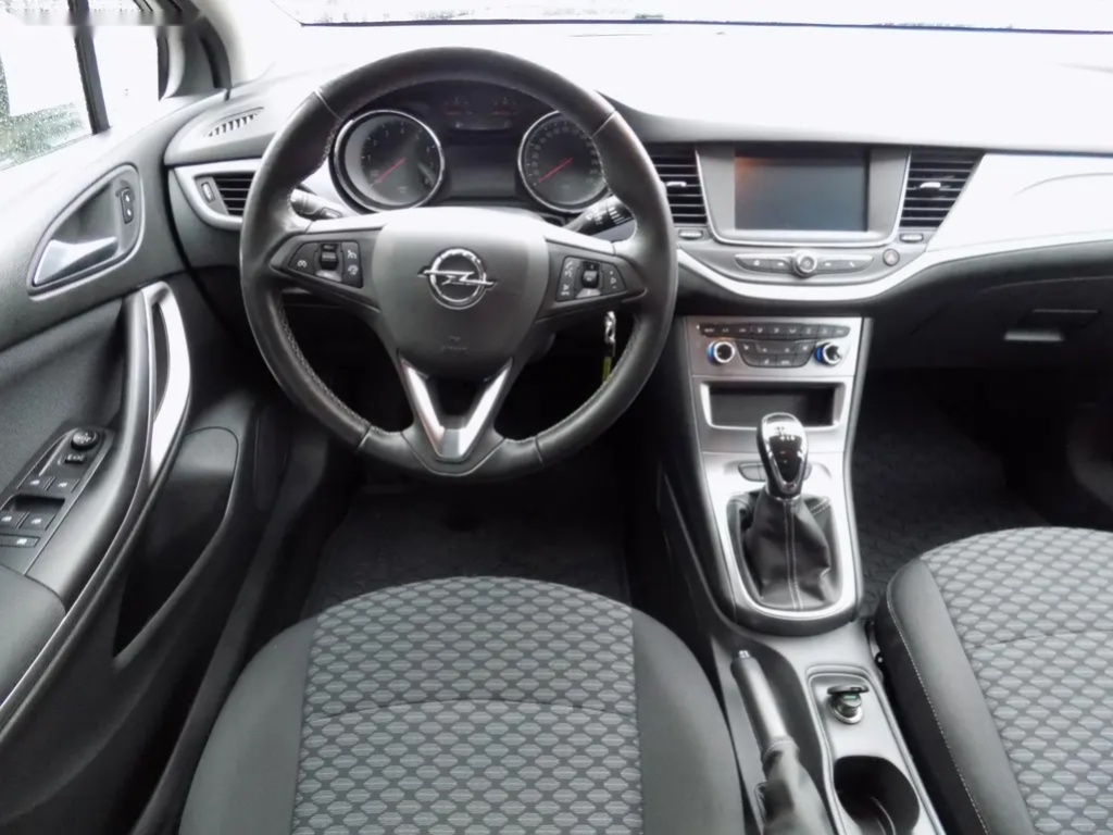 Opel Astra, 1.4 TURBO Původ ČR - 11