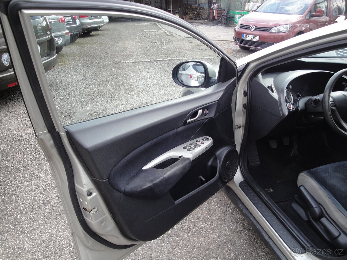 Prodám Honda Civic 2.2,i-CTDi,103kw - 11