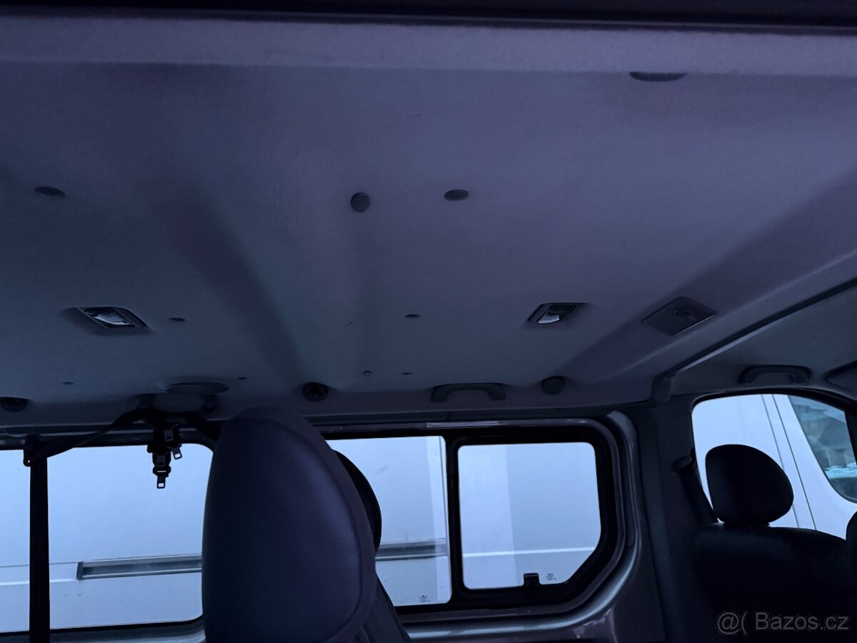 Renault Trafic Passenger 9míst - 11