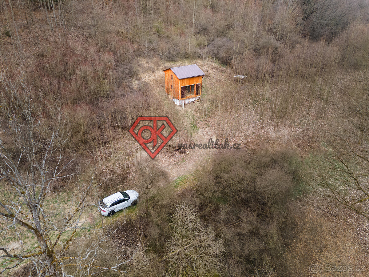 PRODEJ - chata s vlastním pozemkem v Horním Houžovci - 11