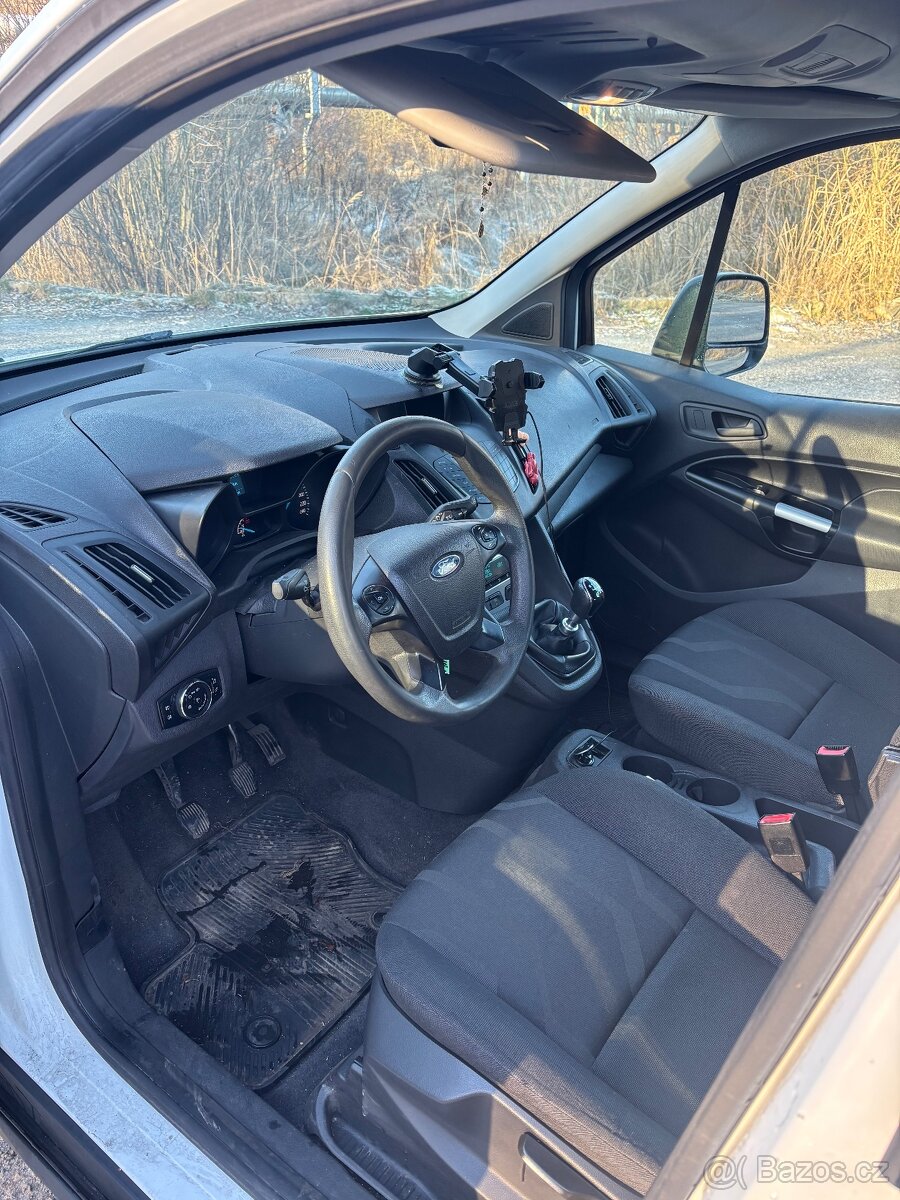Ford Tourneo Connect 1.5 tdci (7míst) - 11
