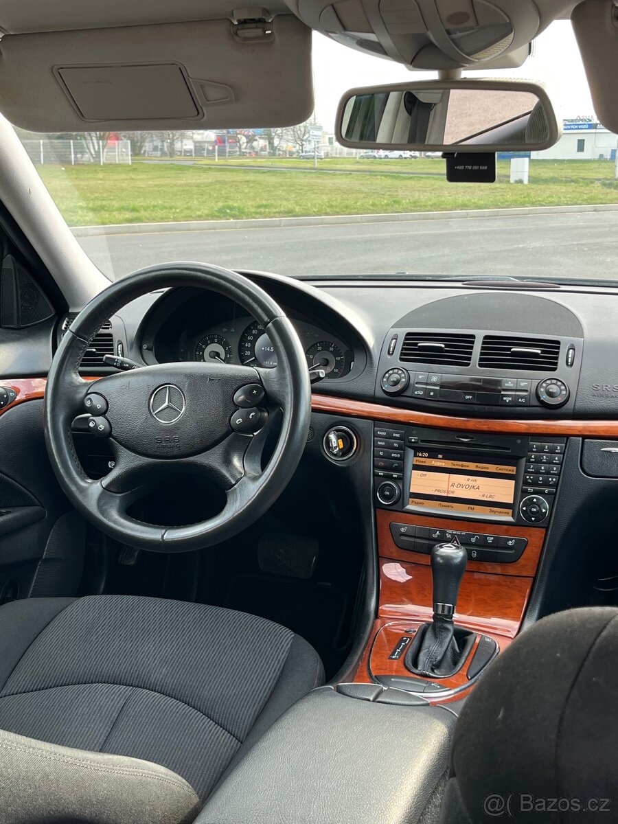 Mercedes W211 - 11