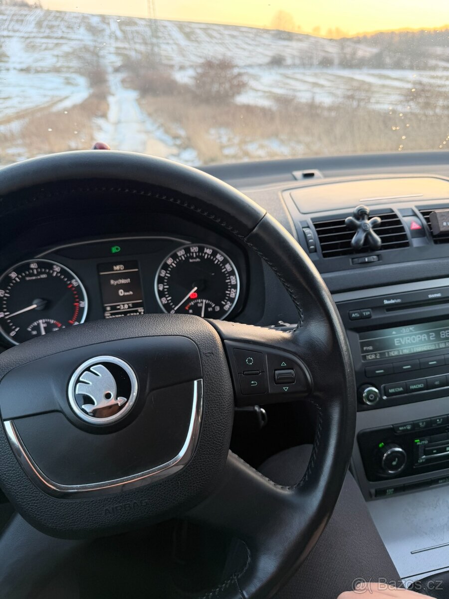 Škoda Octavia II FL 1.4 TSI 90kW Elegance - 11