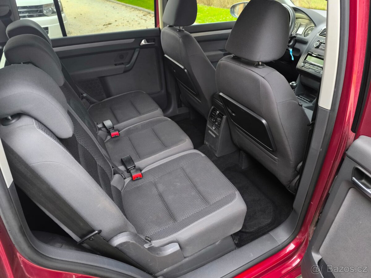 VW TOURAN 1,6 TDI - 11
