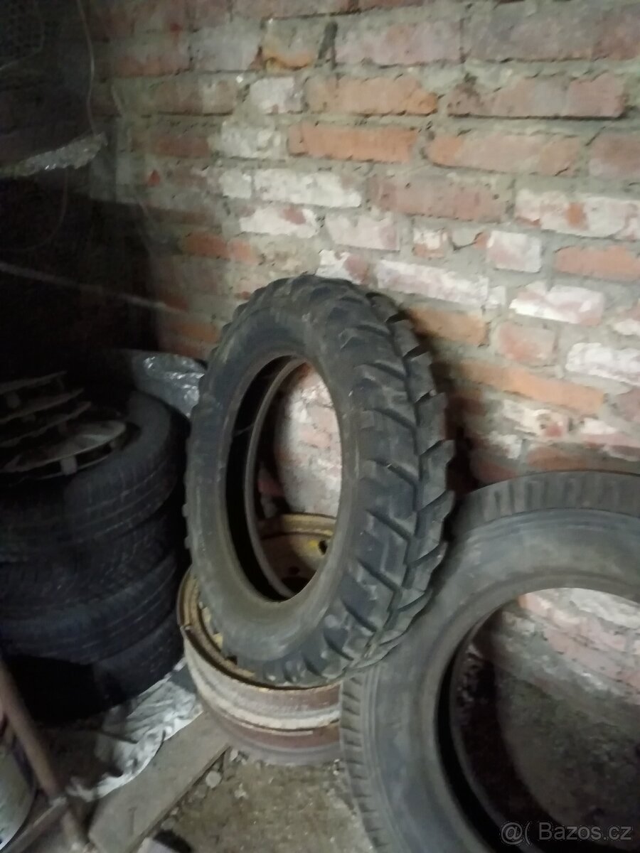 Prodej dilu zetor super - 11