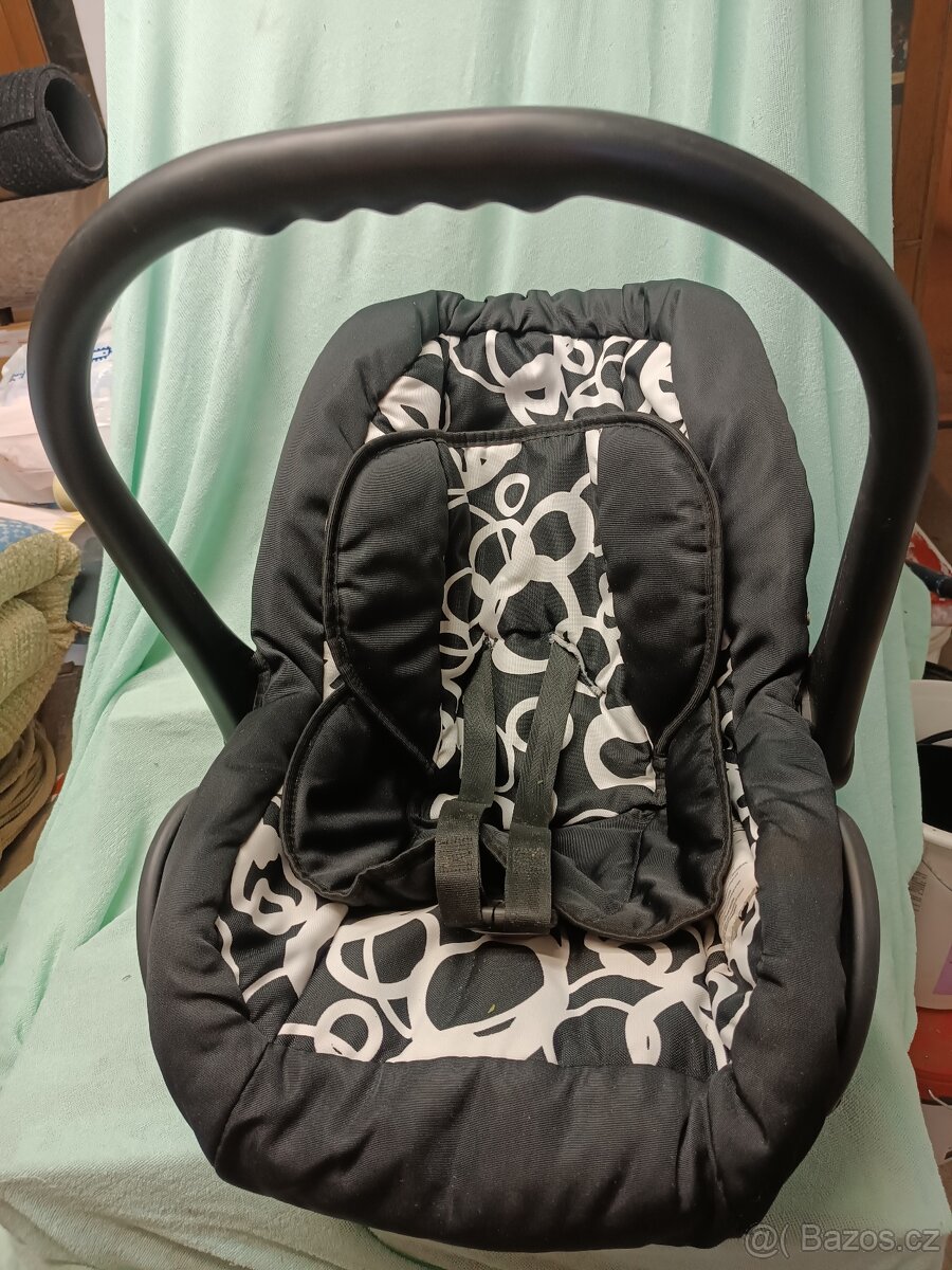 Autosedačka pro novorozence (vajíčko) - 11