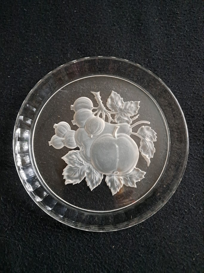 starožitné misky a tácy s ornamentální řezbou - 11