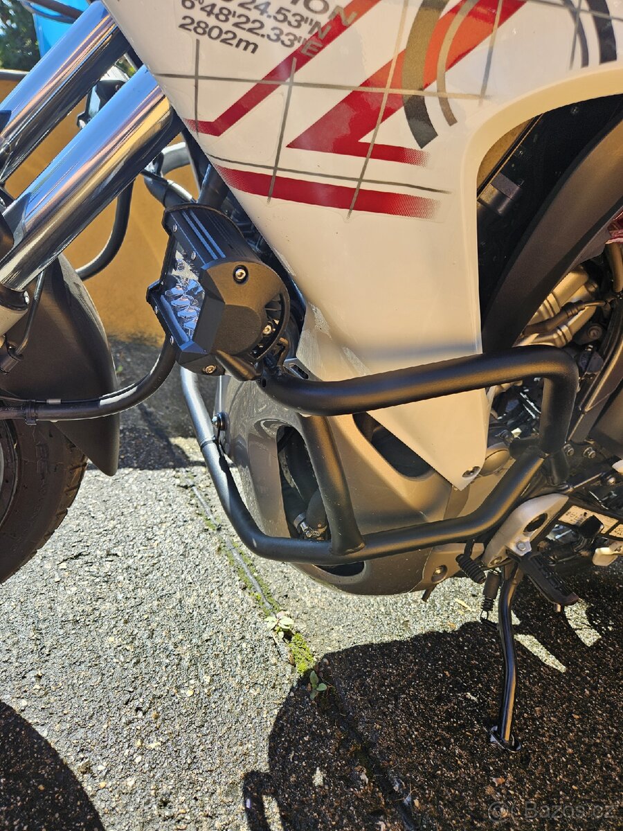 Honda transalp xl700va - 11