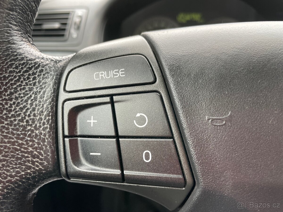 C30 1,6 D-80 kW, KŮŽE,ALU,SERVIS,STK DO 9/2027 - 11