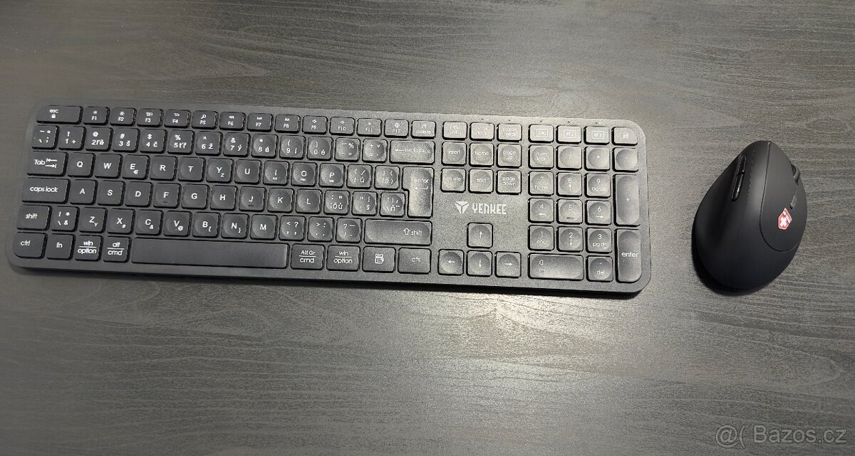 kompletní PC sestava s příslušenstvím - 11