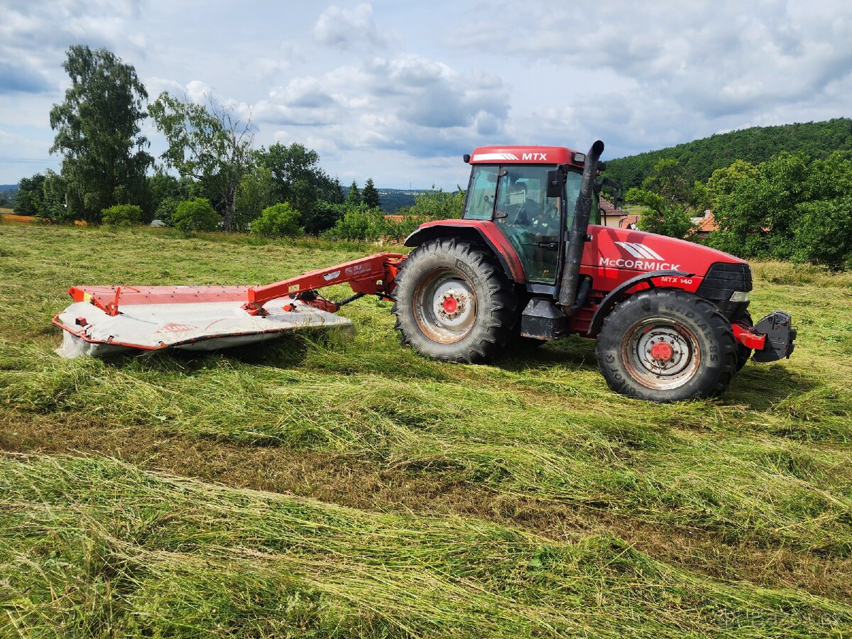 Traktorista řidič bagrista kolega farmář - 11
