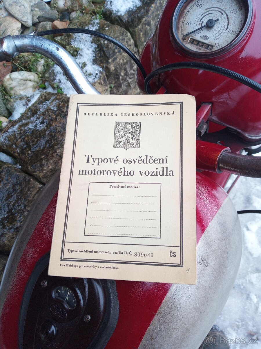 Jawa 250 pérák - 11