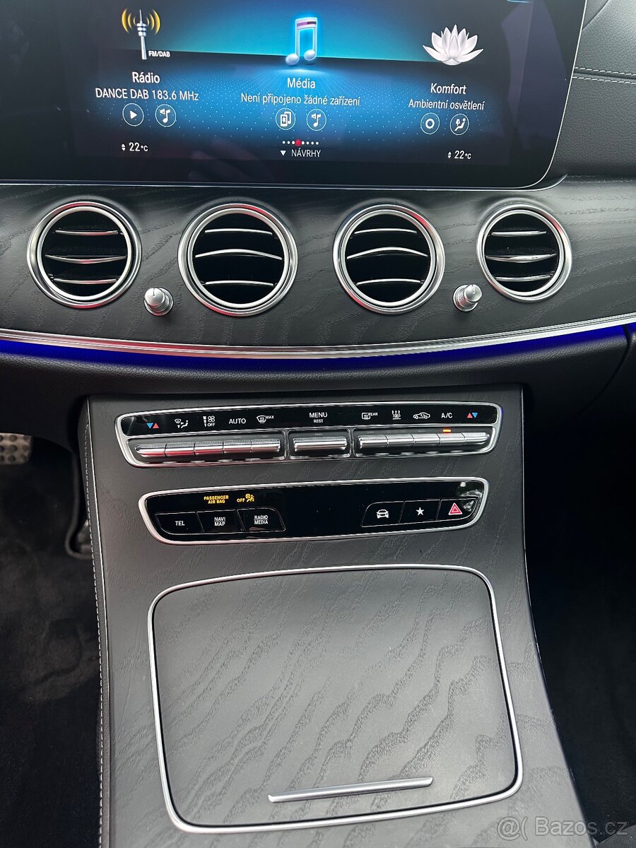 Mercedes E220d 4M 2022 - 11