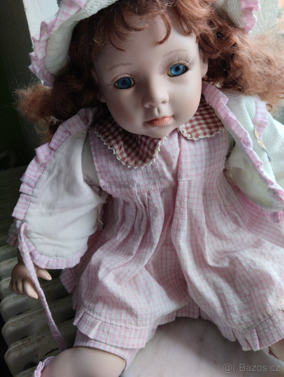 Porcelánové panenky sedící - 11