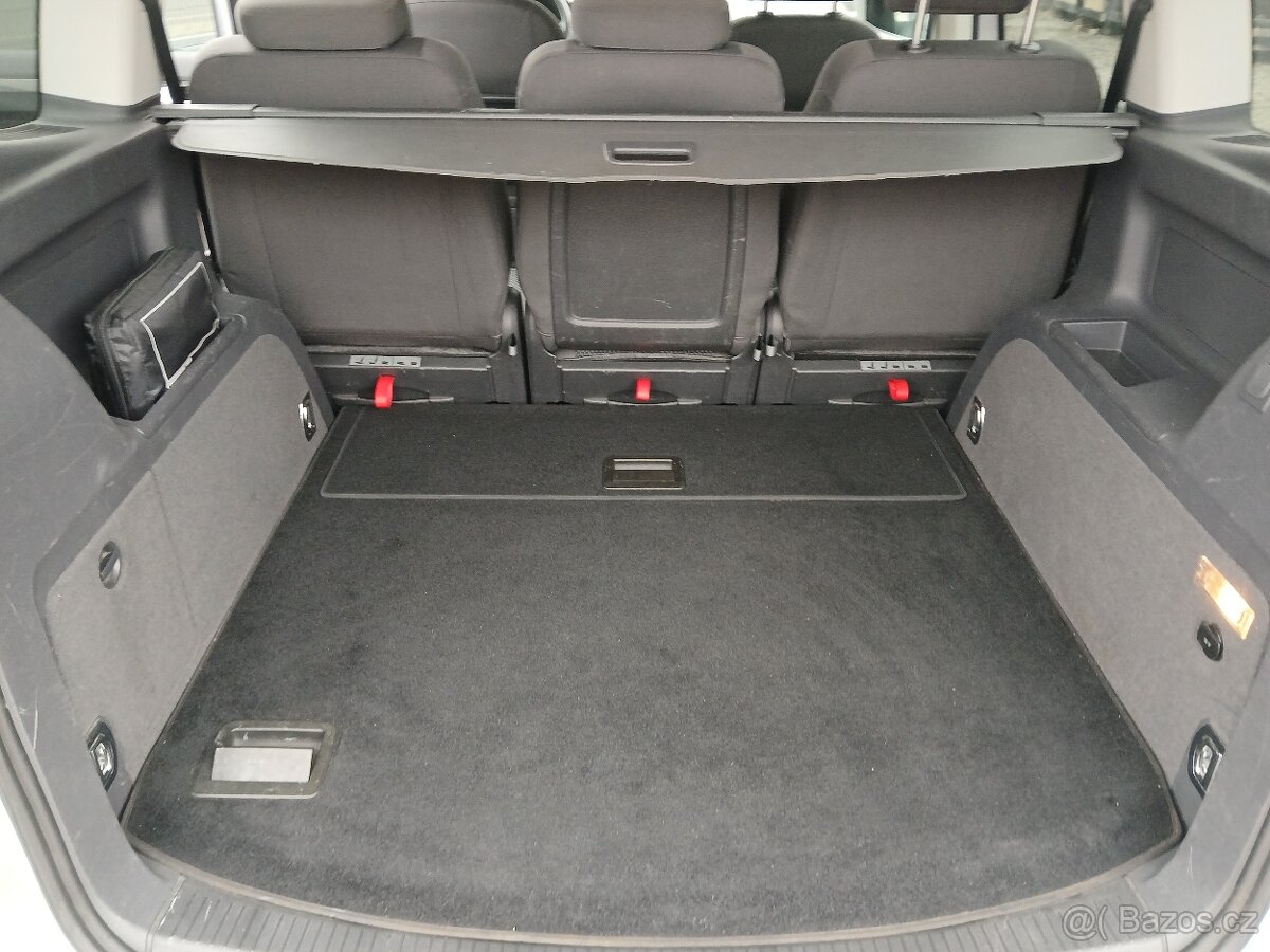 TOURAN,2.0TDI,103KW,VÝHŘEV,DIGI,PARKASIST,TZ,SERVIS JEN VW - 11