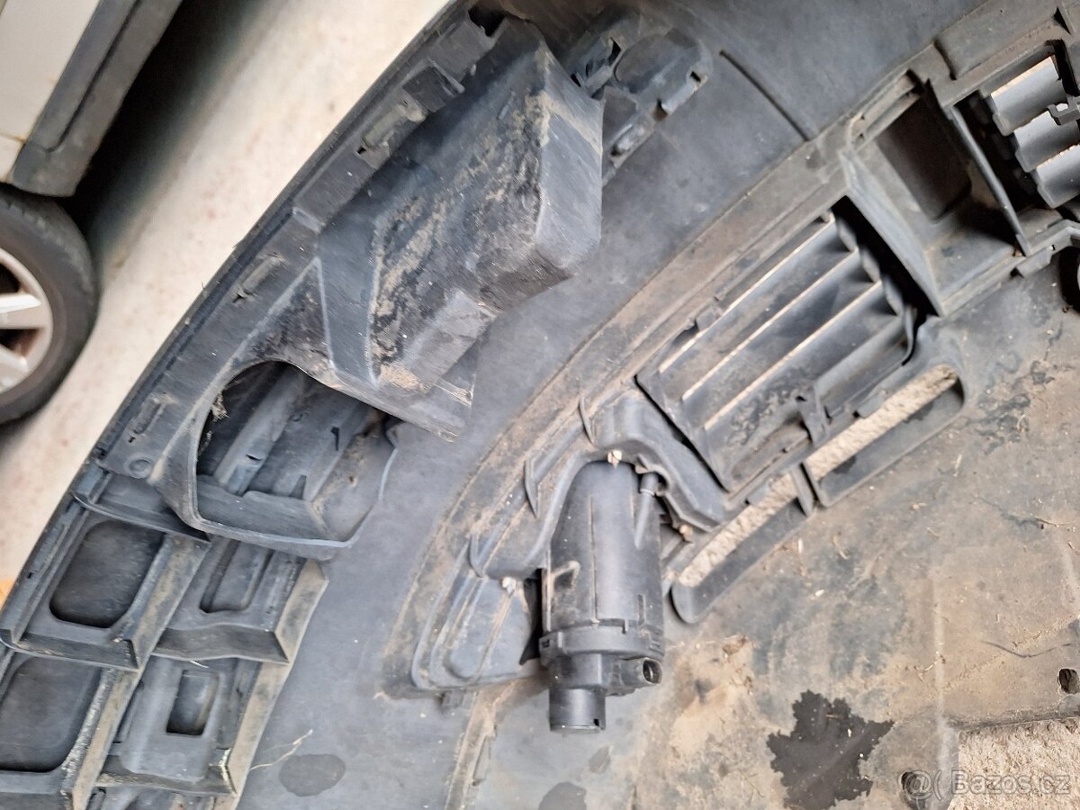 Passat b5.5 Highline přední nárazniķ - 11