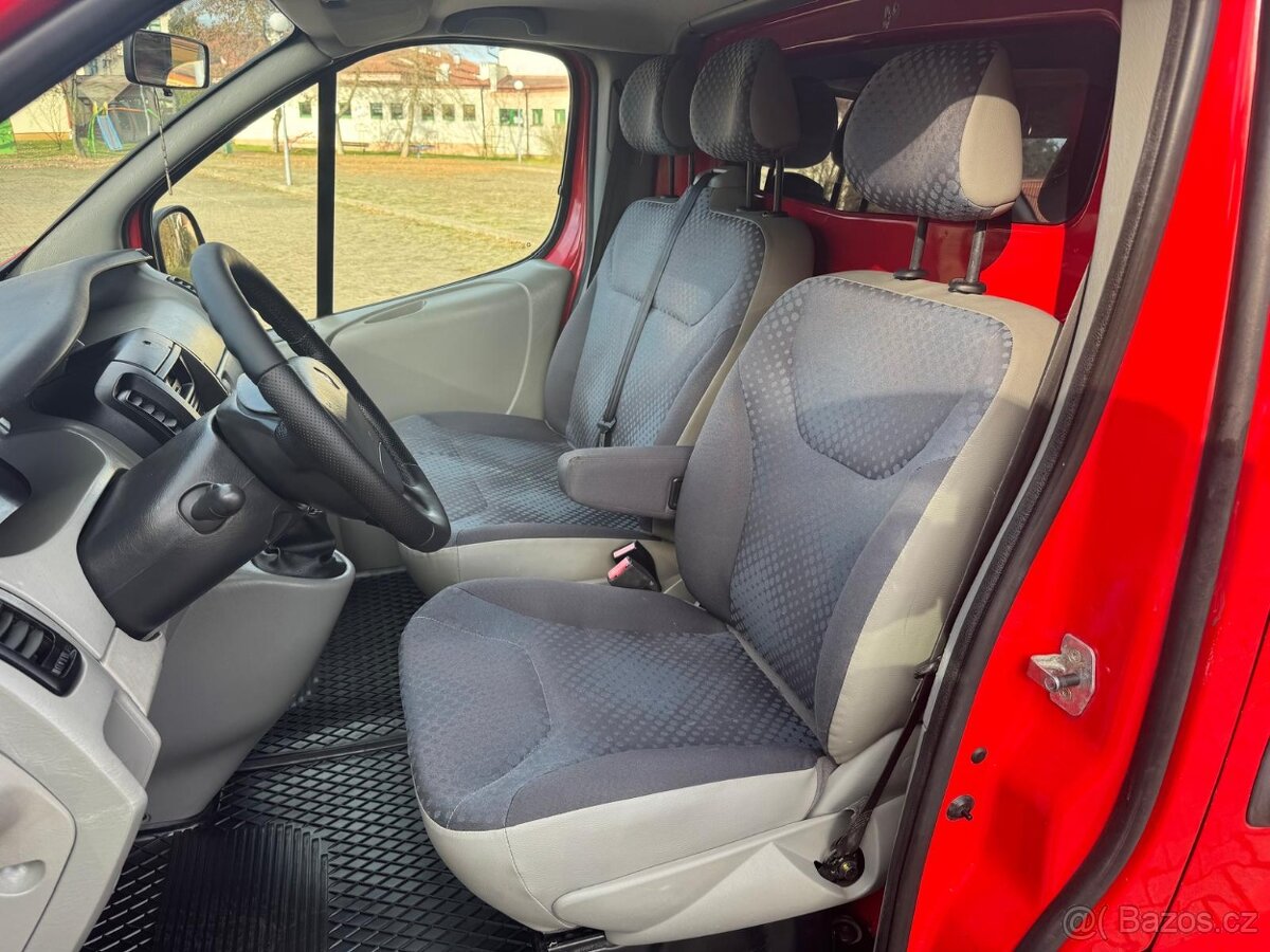 RENAULT TRAFIC 2.5DCI 107KW LONG 2X ŠOUPAČKY MOD.2008 - 11