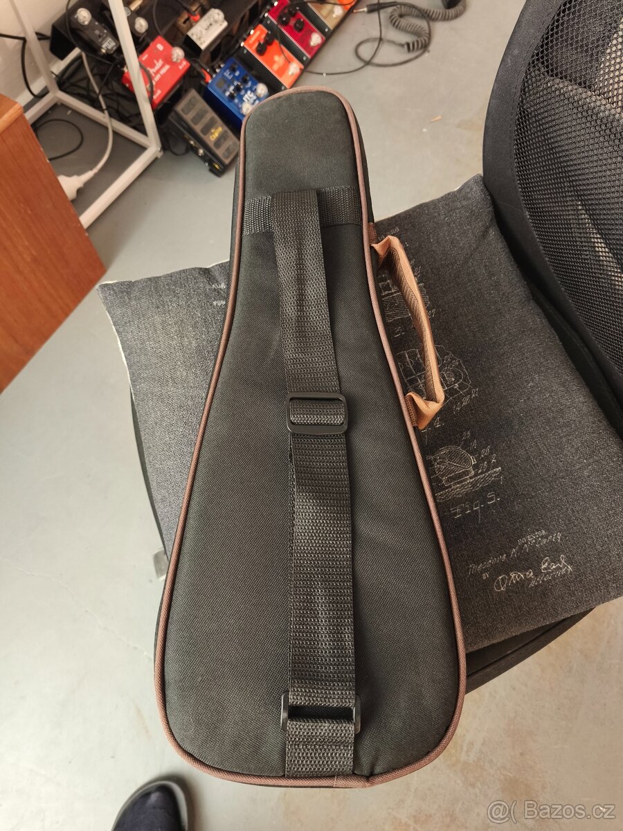 Ukulele soprán masivní Ortega - 11