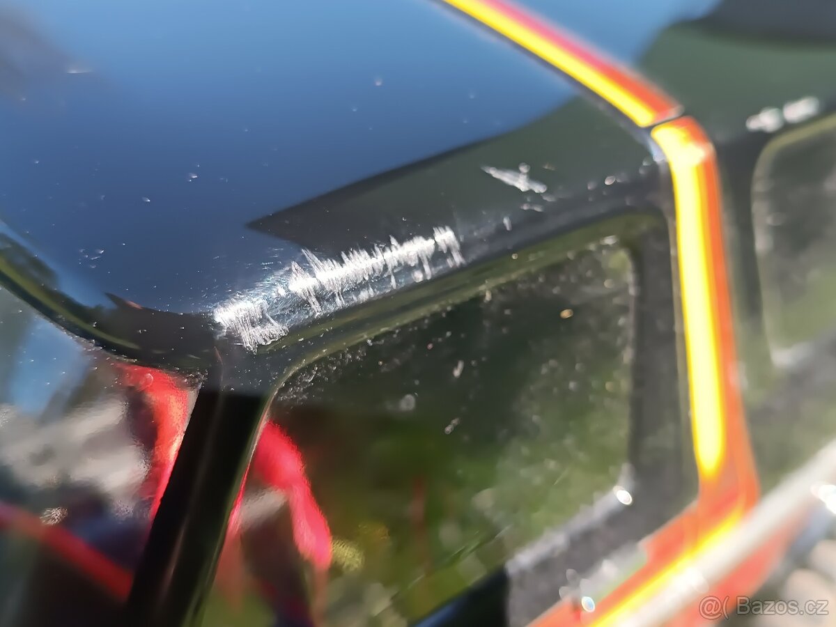 RC model Traxxas TRX-4 - Ford Bronco + příslušenství - 11