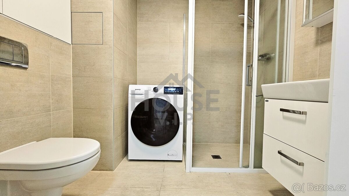 Pronájem bytu 1+kk 30 m², Praha - Hloubětín, ev.č. 01114 - 11