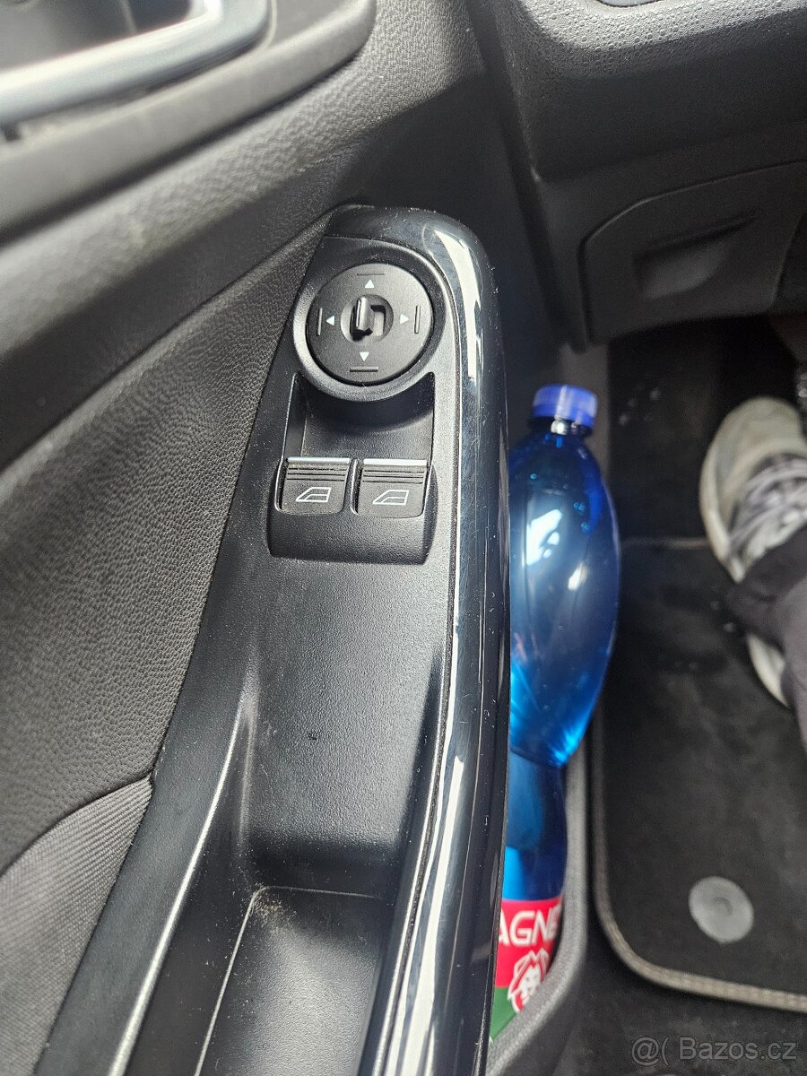 Ford Fiesta 1.5 TDCI 70 Kw Titanium - 11