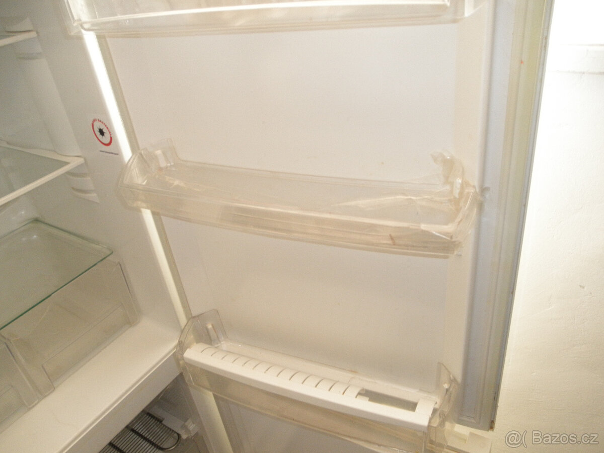 Lednice s mrazákem,značka:ROMO. - 11