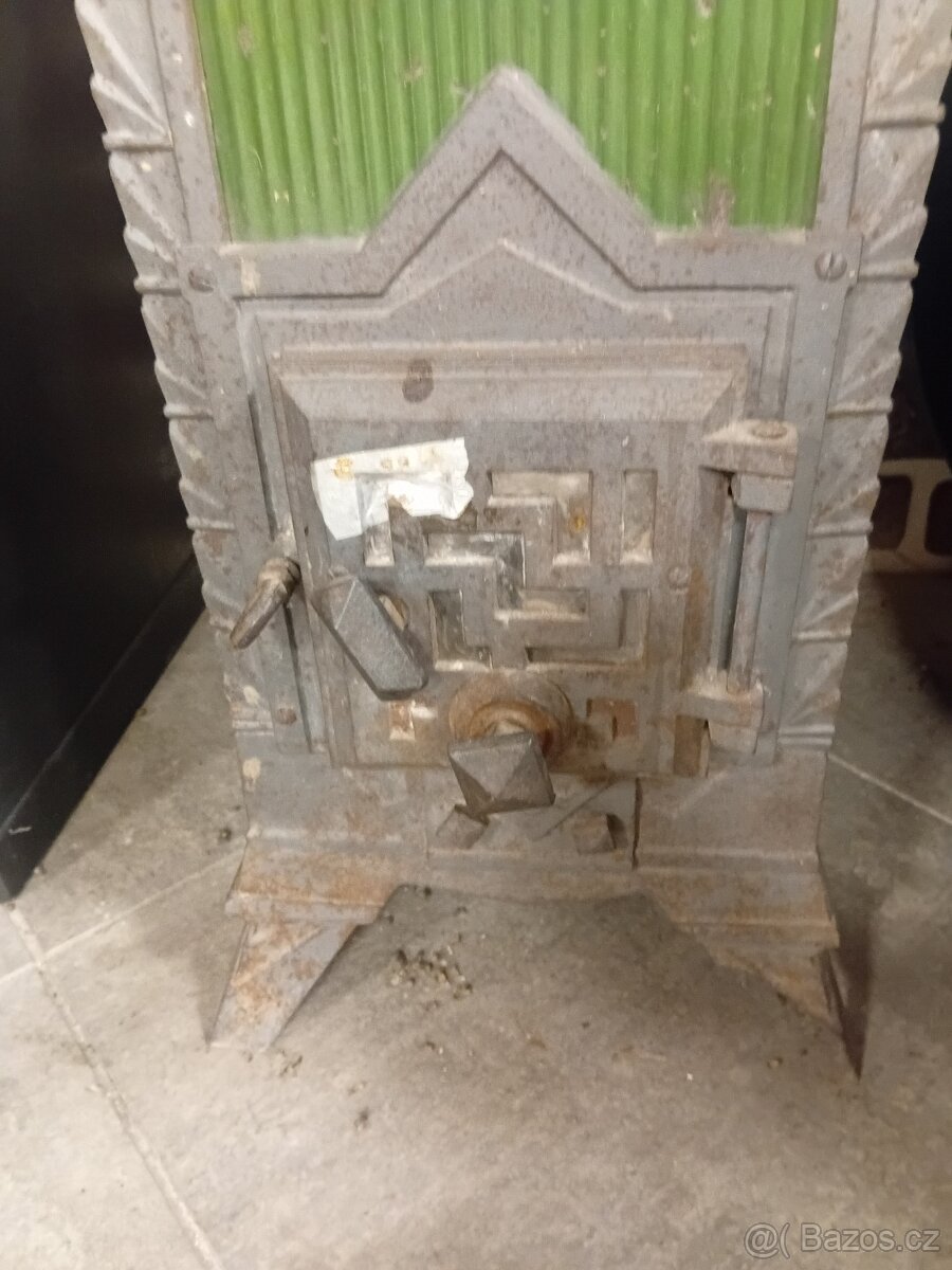 Prodám historická kamna Fenom - 11