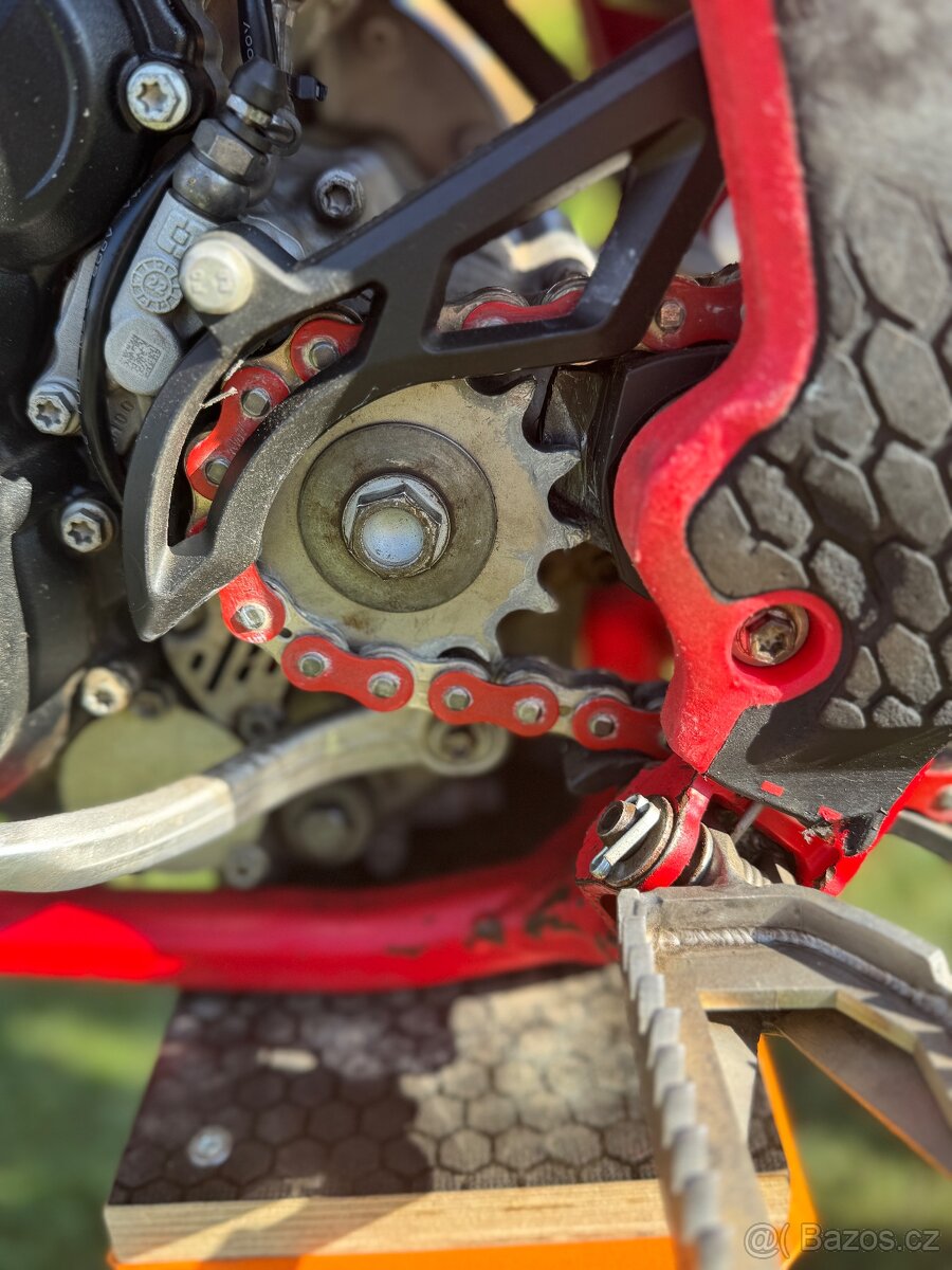 GasGas MC250F 2024 - 11