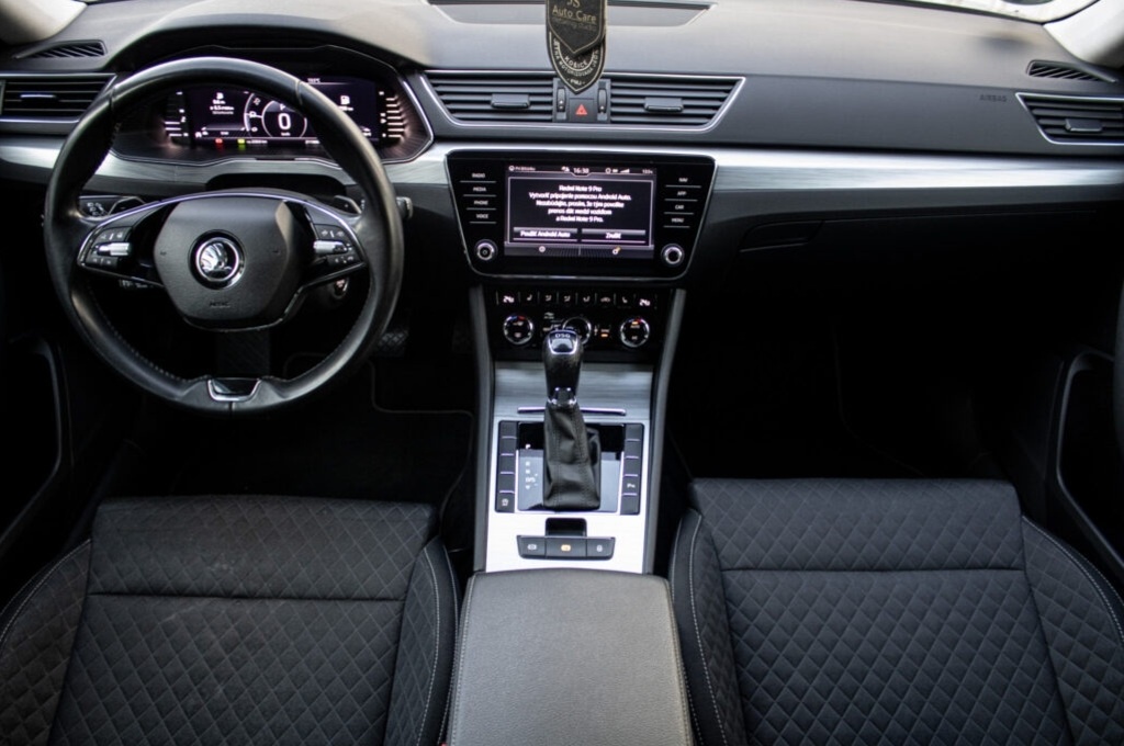 Škoda Superb Combi 2.0 TDI SCR Style DSG - 11