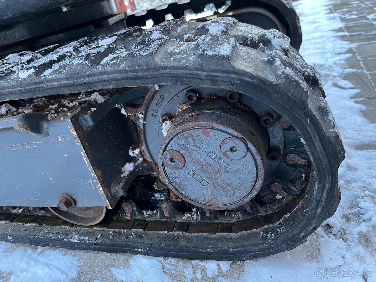 minibagr SCHAEFF TC08 10/2020 - 550 mth - super stav - 11