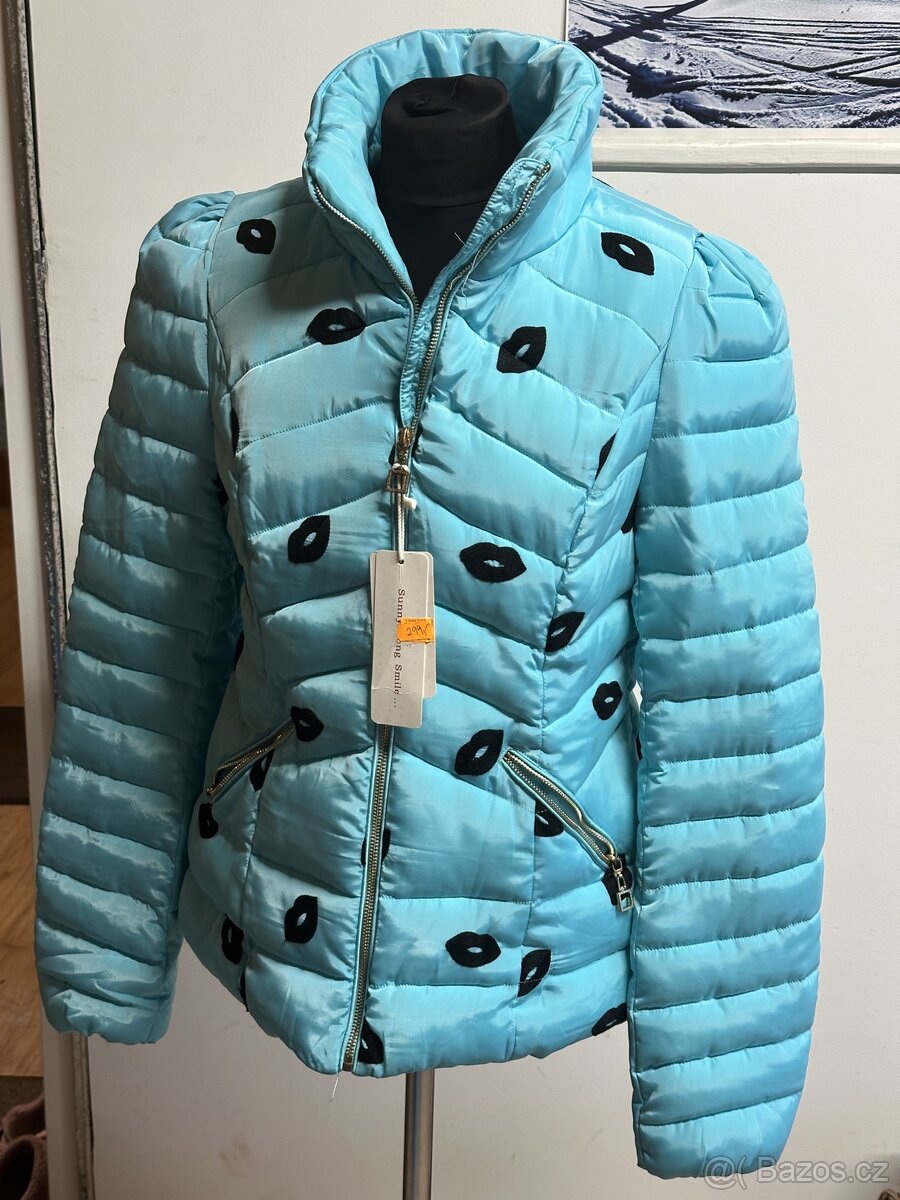 dámské nové oblečení (různé šaty, bundy, kloubouky) - 11