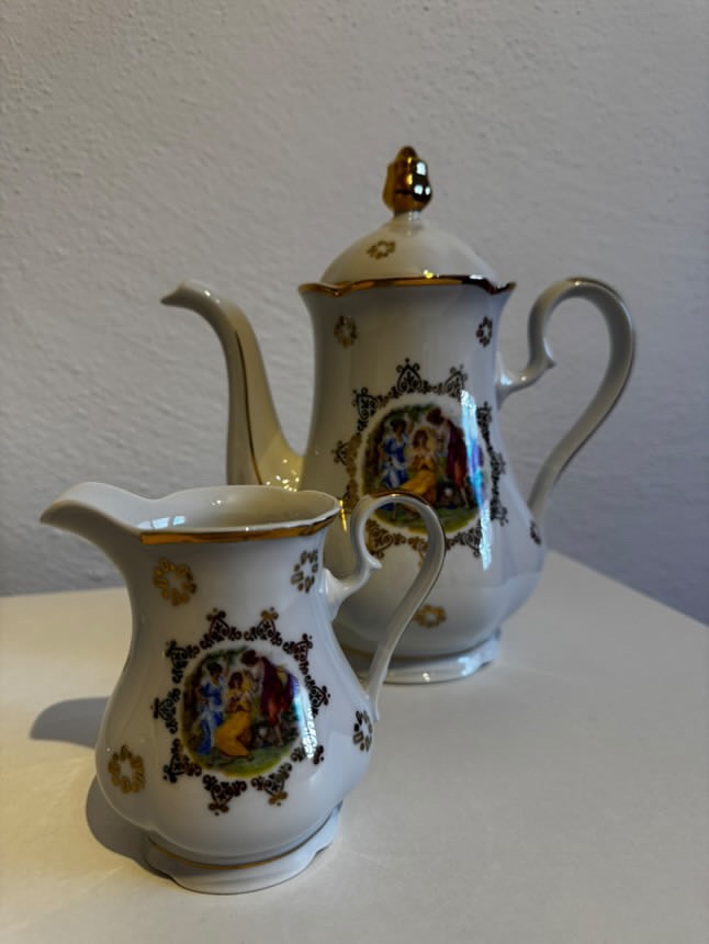 Celý porcelánový servis nádobí - 11