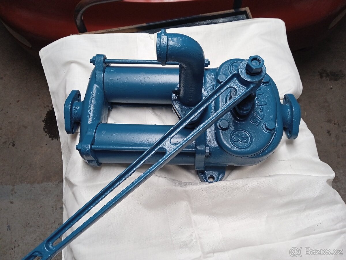 Ruční čerpadlo - 11