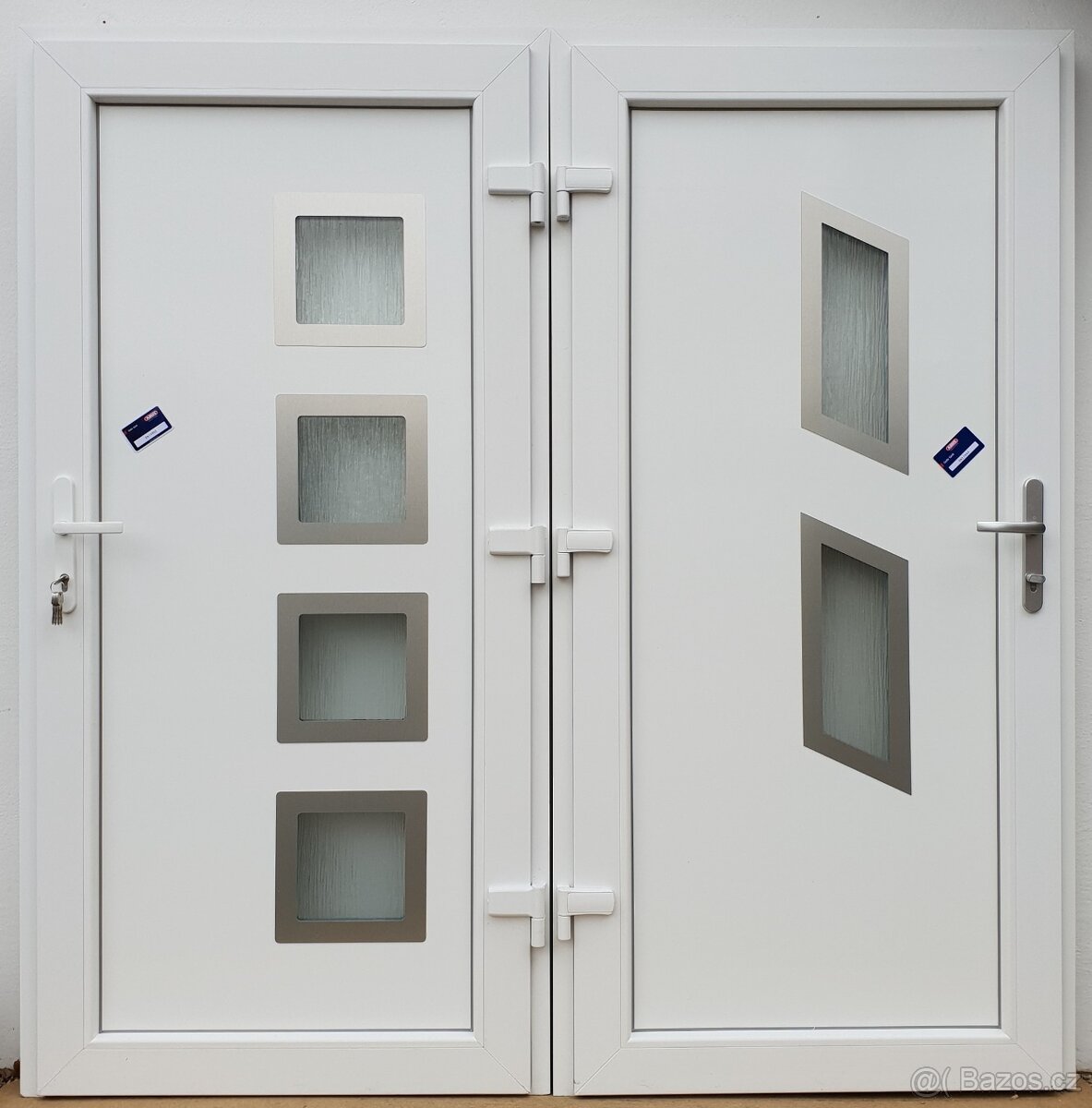 Dveře vchodové ořech. zlatý dub, antracit, mahagon, bílé . - 11