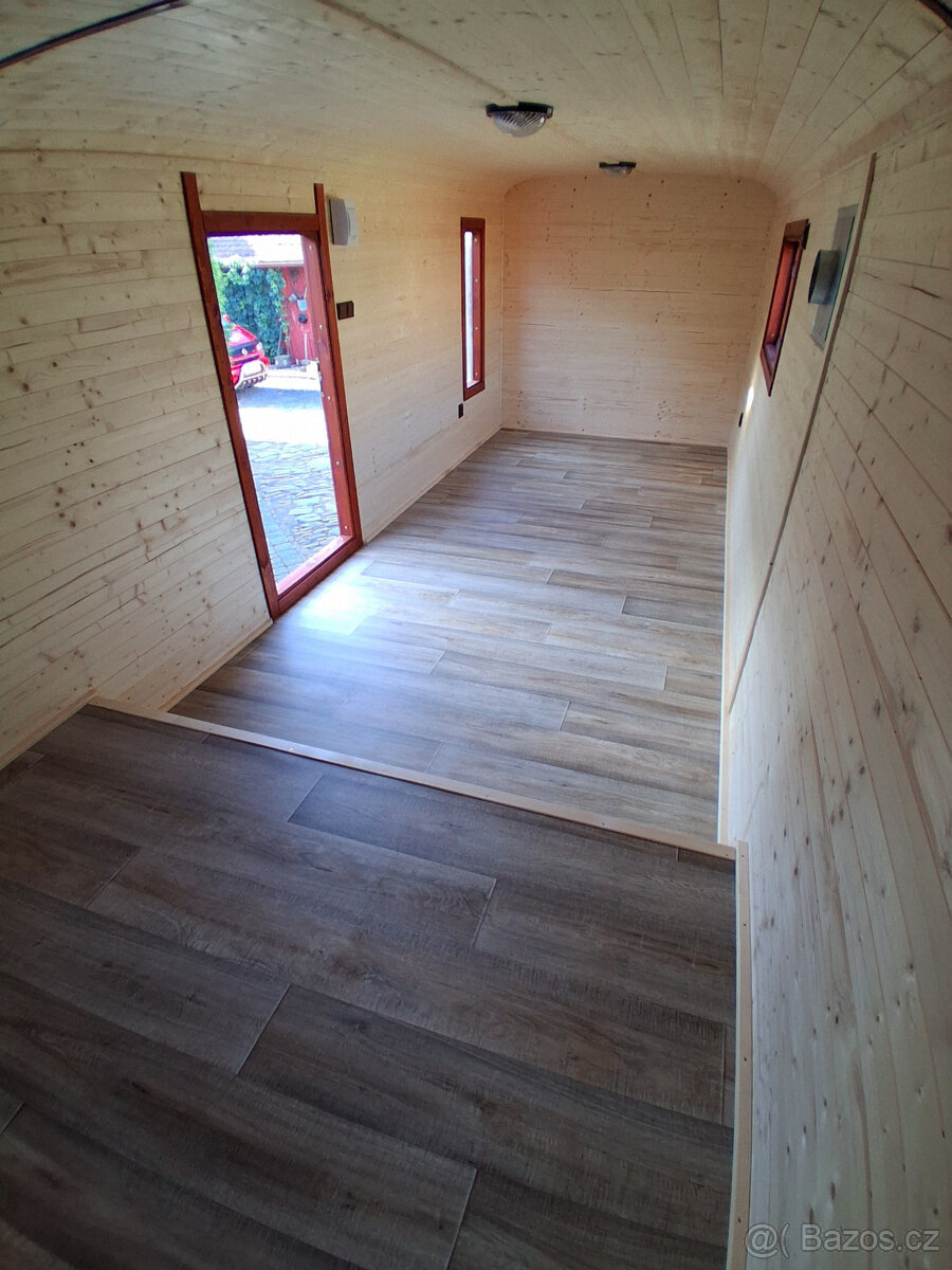 Prodám Maringotku Klasika Oblá střecha 7 metru - 11