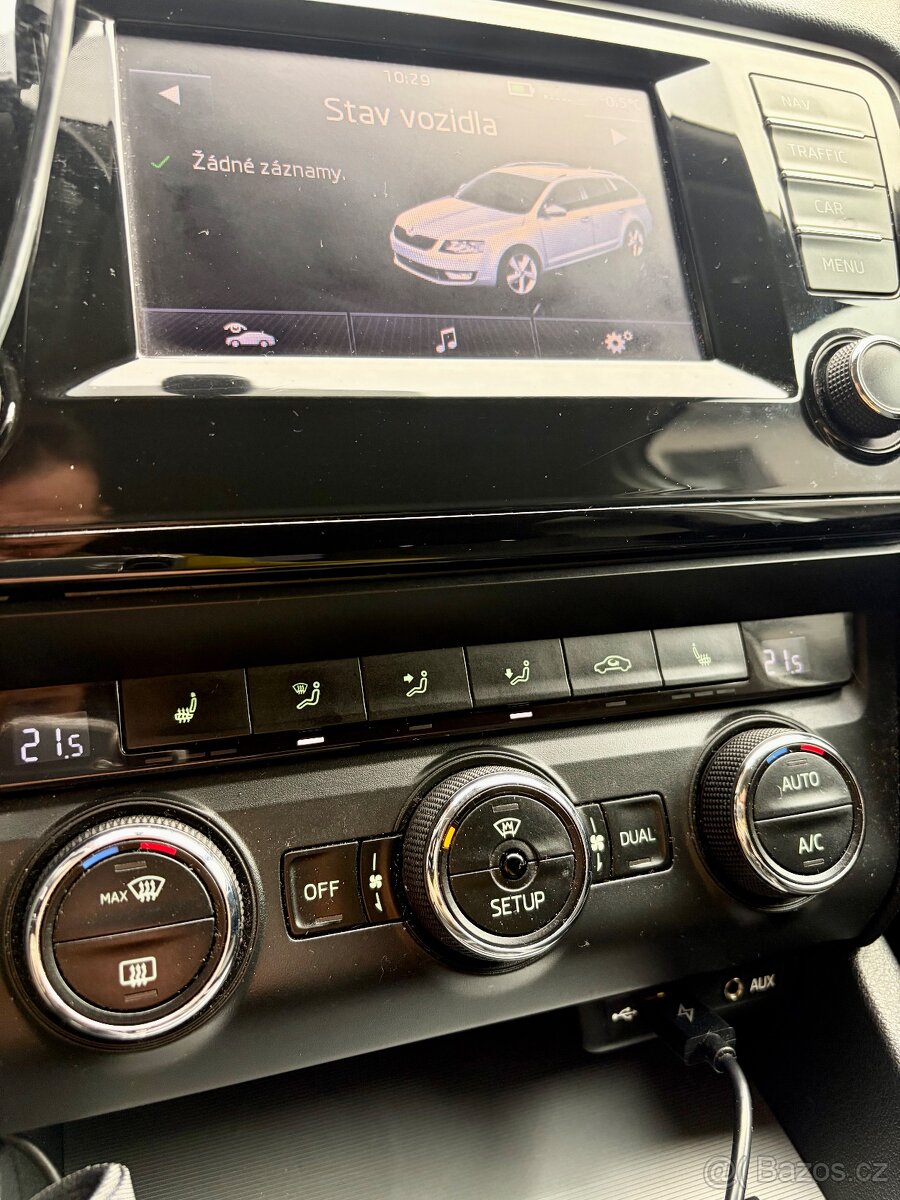 Škoda octavia 3 Combi 1.6tdi výbava elegance + - 11