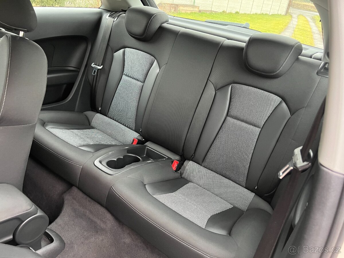 Audi A1 1.2TFSI 63KW,KůŽE,NAVI,2xALU - 11