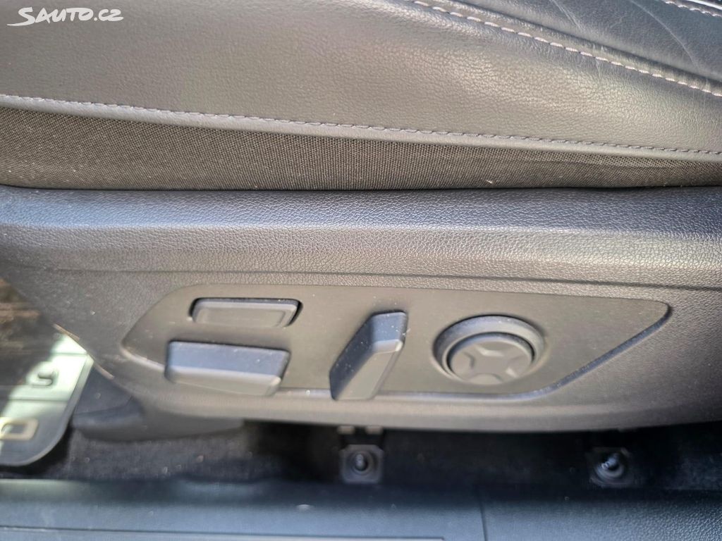 Kia Sorento 2,2CRDi, 2023 max. výbava - 11