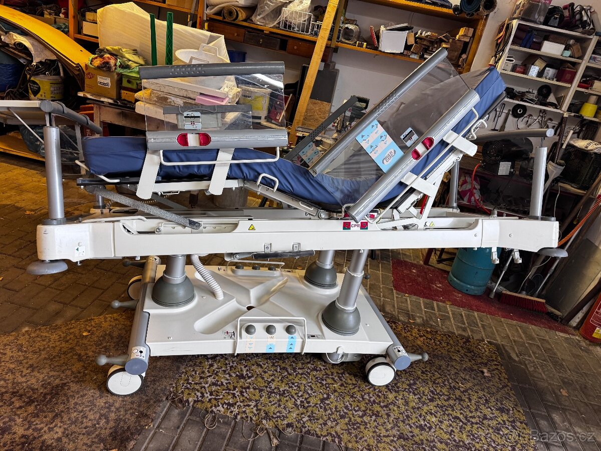 Polohovací elektrická postel pro seniory - 11