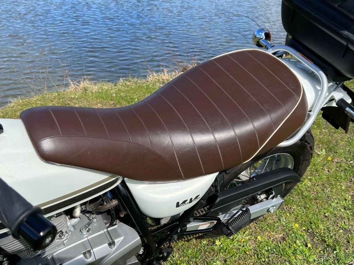 Suzuki Van Van 125 - 11