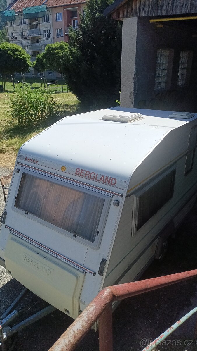 Malý karavan pro 2 osoby - 11
