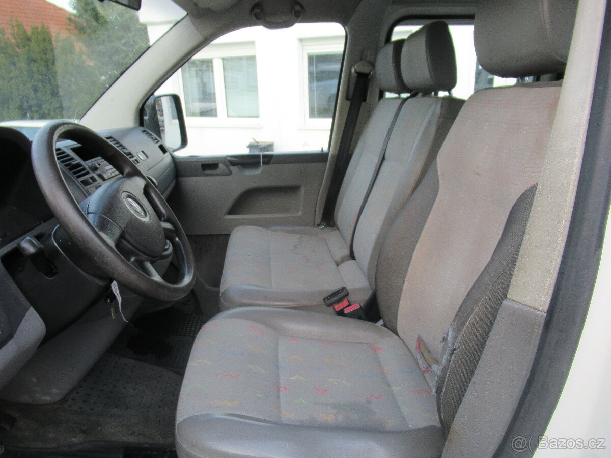 VW TRANSPORTER 1,9TDI 6míst - 11