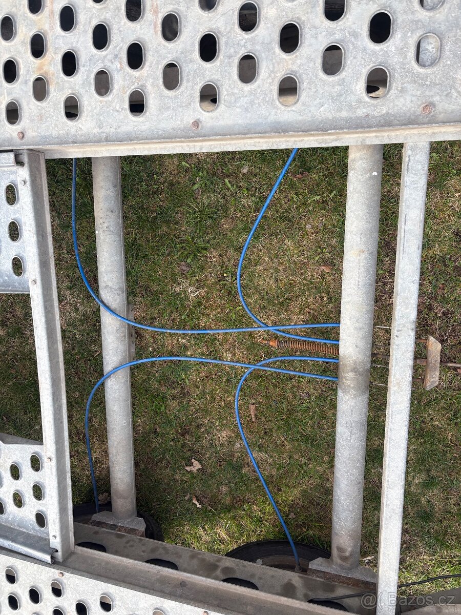 Auropřepravník - 11