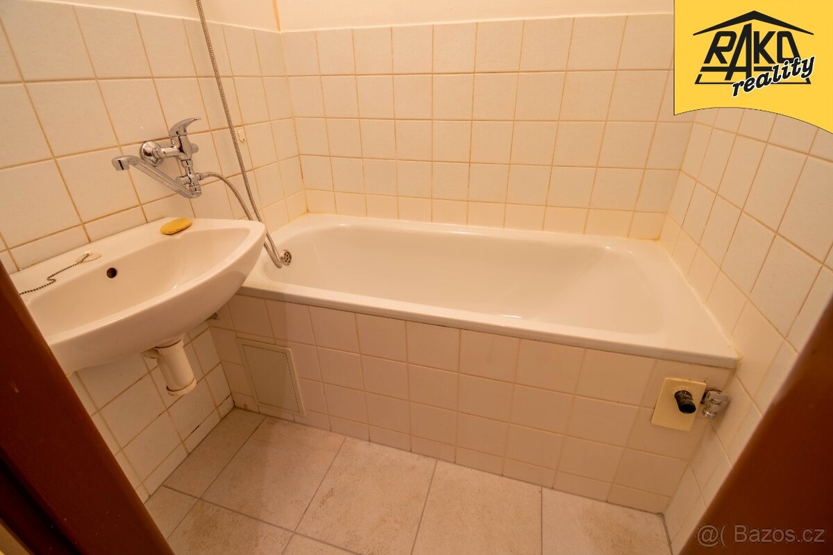 Pronájem bytu 2+1 54 m² - Trutnov, Kryblice - 11