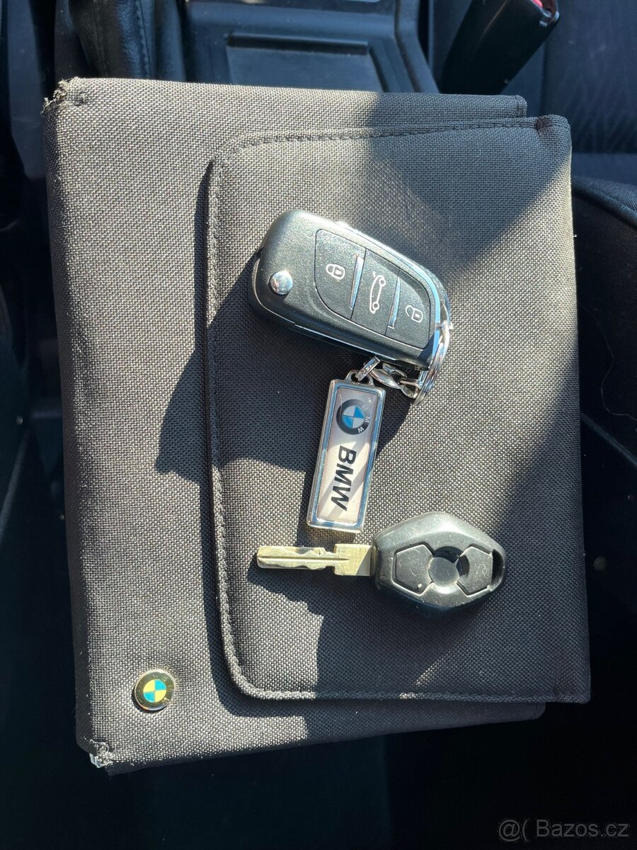 Bmw 5 e39 525d 120kw sedan manuál r.v 2001 najeto 260tkm - 11