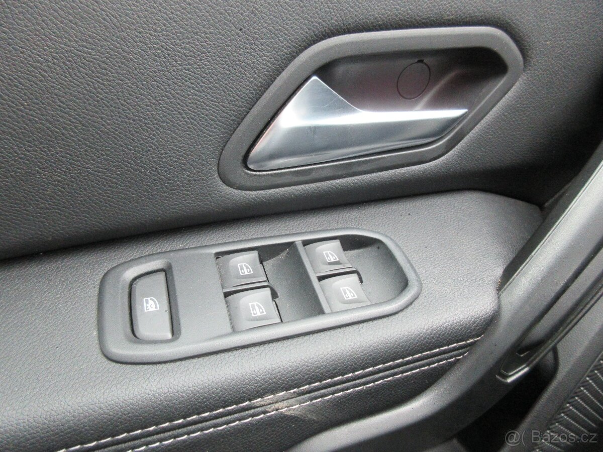 Dacia Duster 1.3 TCe 150 Extreme 4x4 - 11