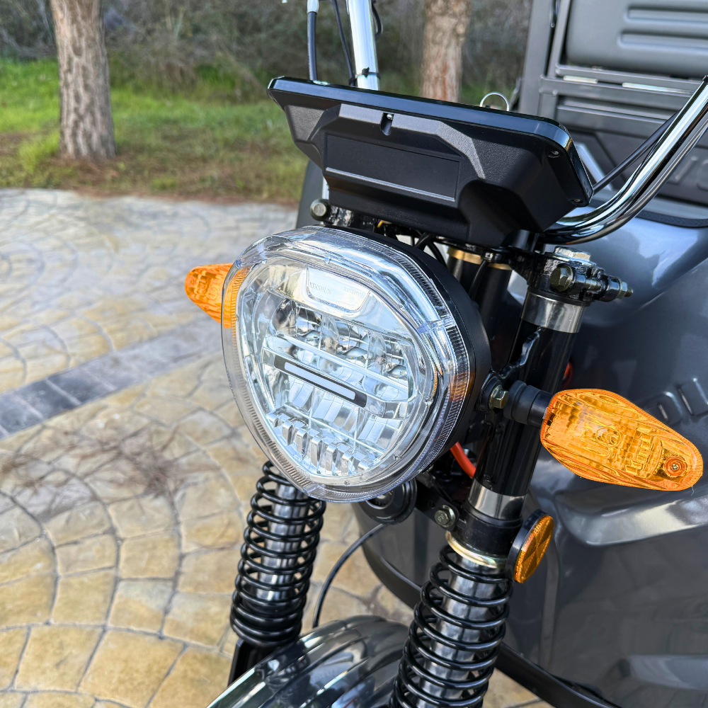 Elektrická nákladní trojkolka i s kabinou-motor 3500 W nová - 11